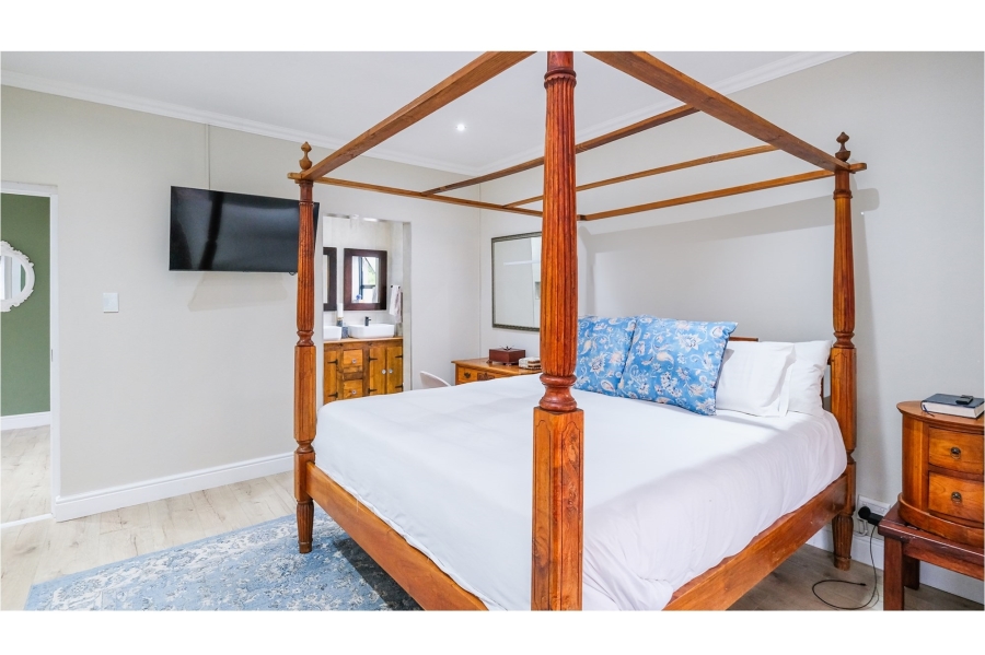 4 Bedroom Property for Sale in Heatherlands Western Cape